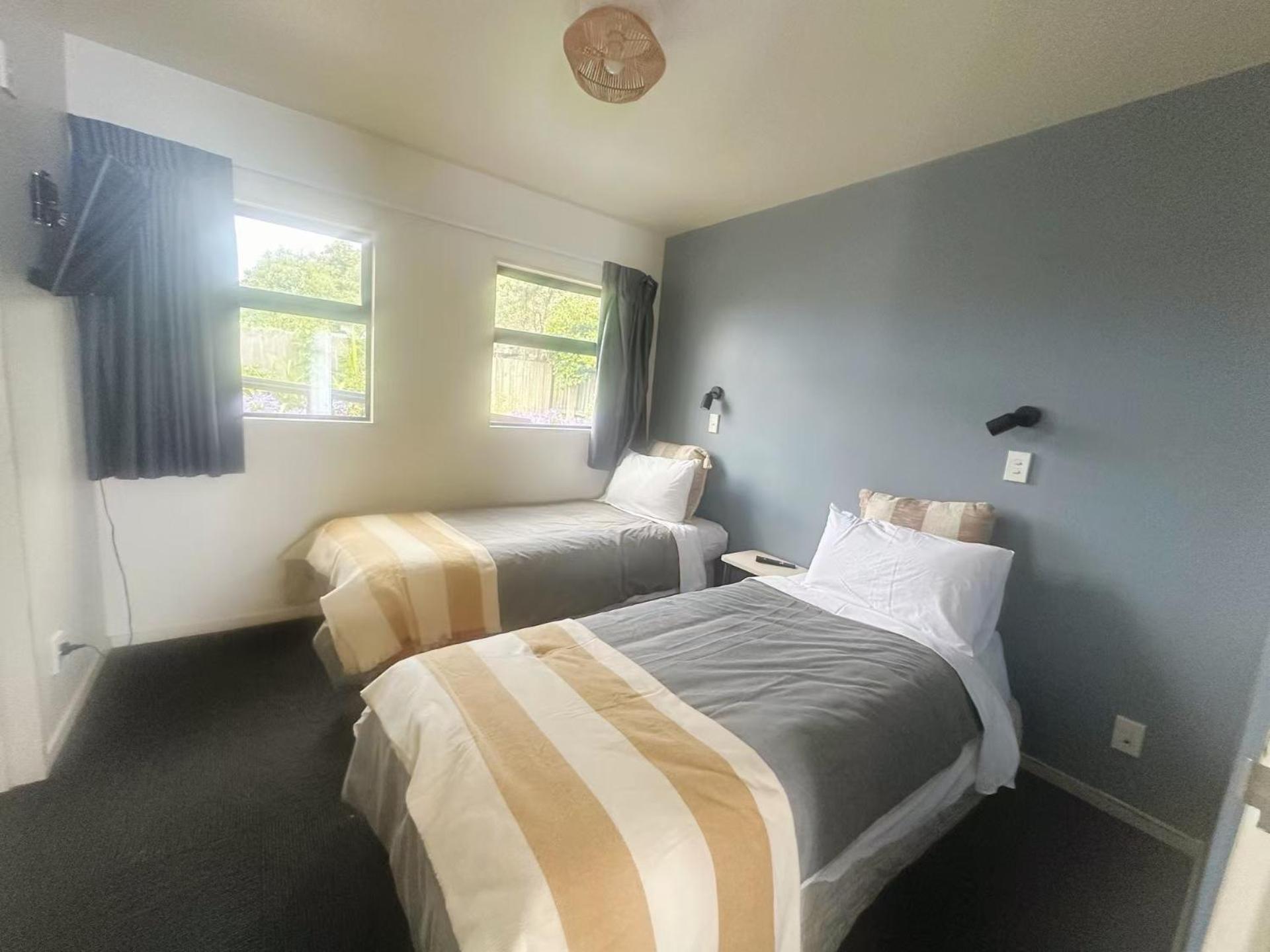 Aaa Northlands Motel Christchurch Exterior photo